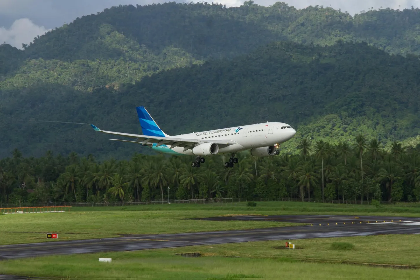 Garuda Indonesia Menang, Tapi Apa Artinya Bagi Kita?