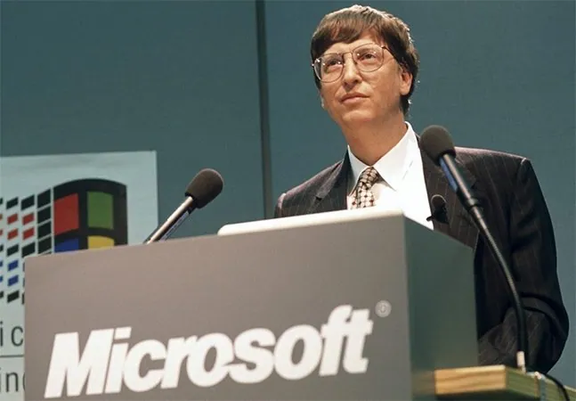 Microsoft Pecat Dua Insinyur Setelah Protes di Perayaan Ulang Tahun ke-50